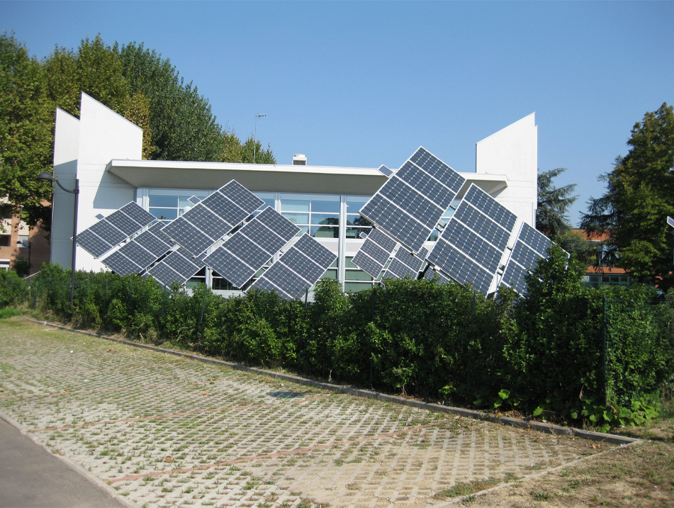Solar residential off grid power system project case
