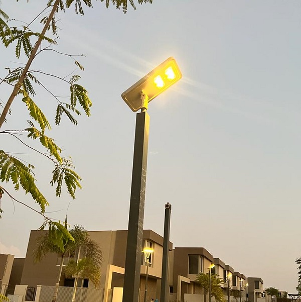 Commercial 1000000lm led outdoor dusk to dawn solar street light road area lamp