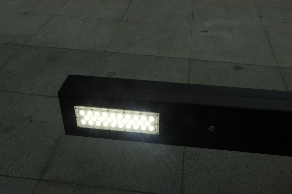 How to make the base of solar street light