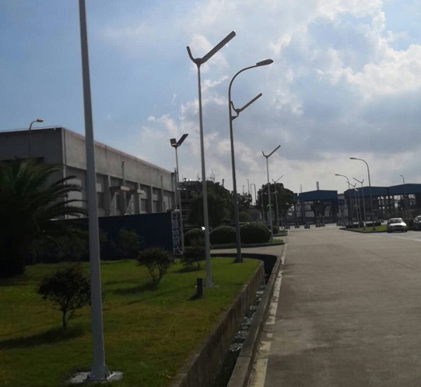 Cost of solar street light with pole